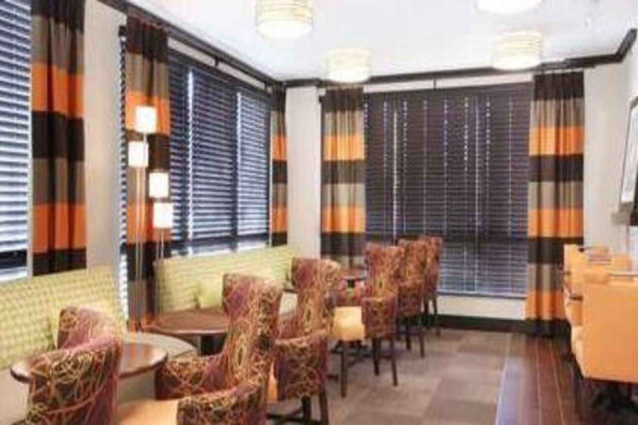 Hampton Inn Силвър Спринг Екстериор снимка