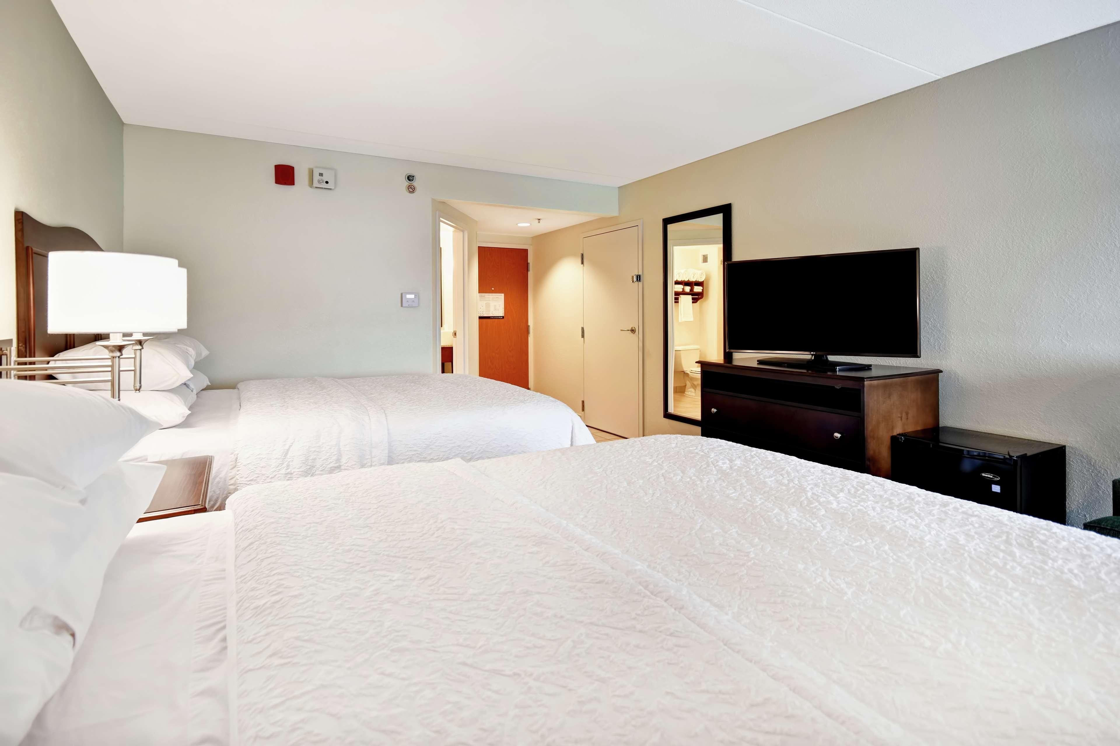 Hampton Inn Силвър Спринг Екстериор снимка