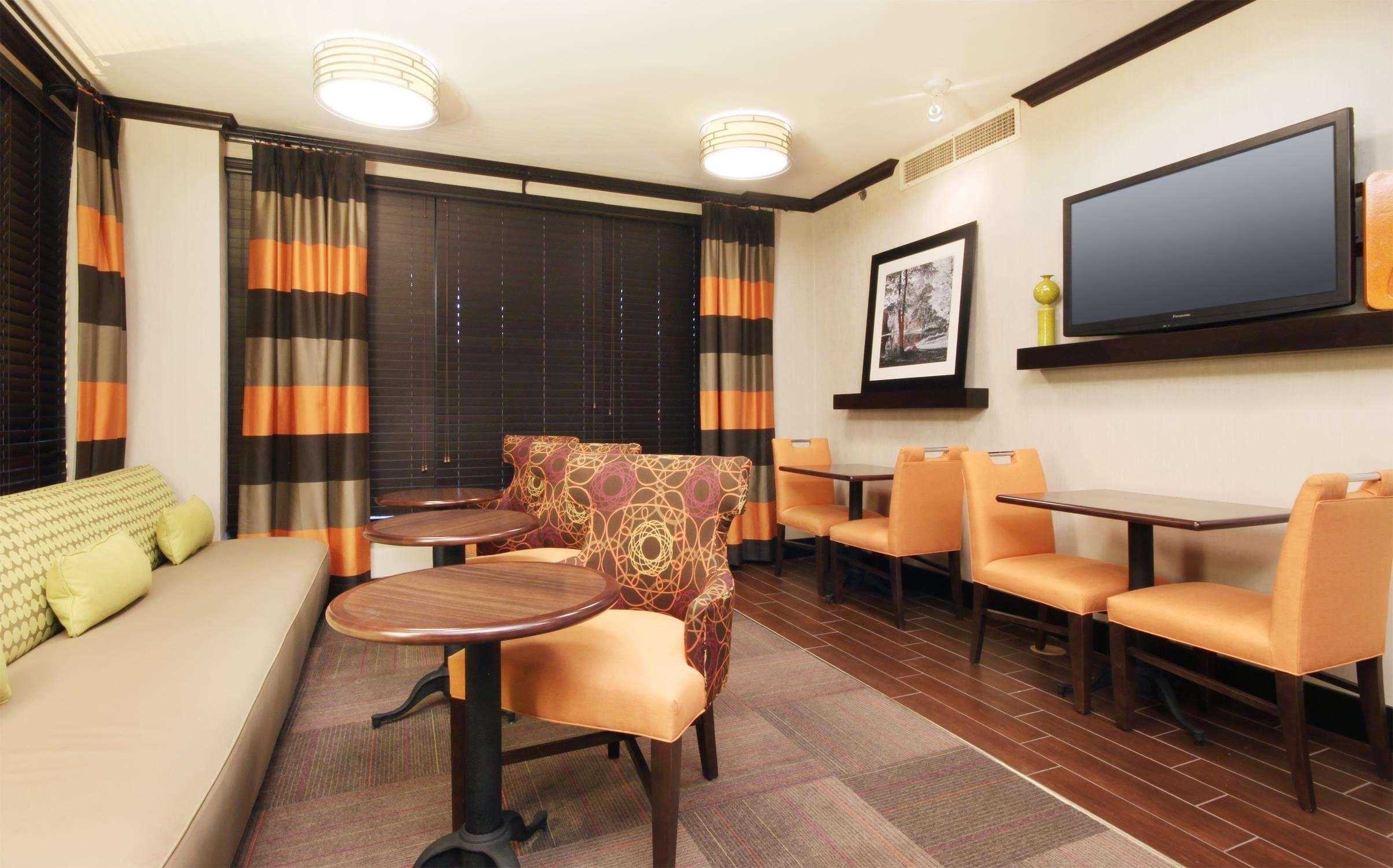 Hampton Inn Силвър Спринг Ресторант снимка