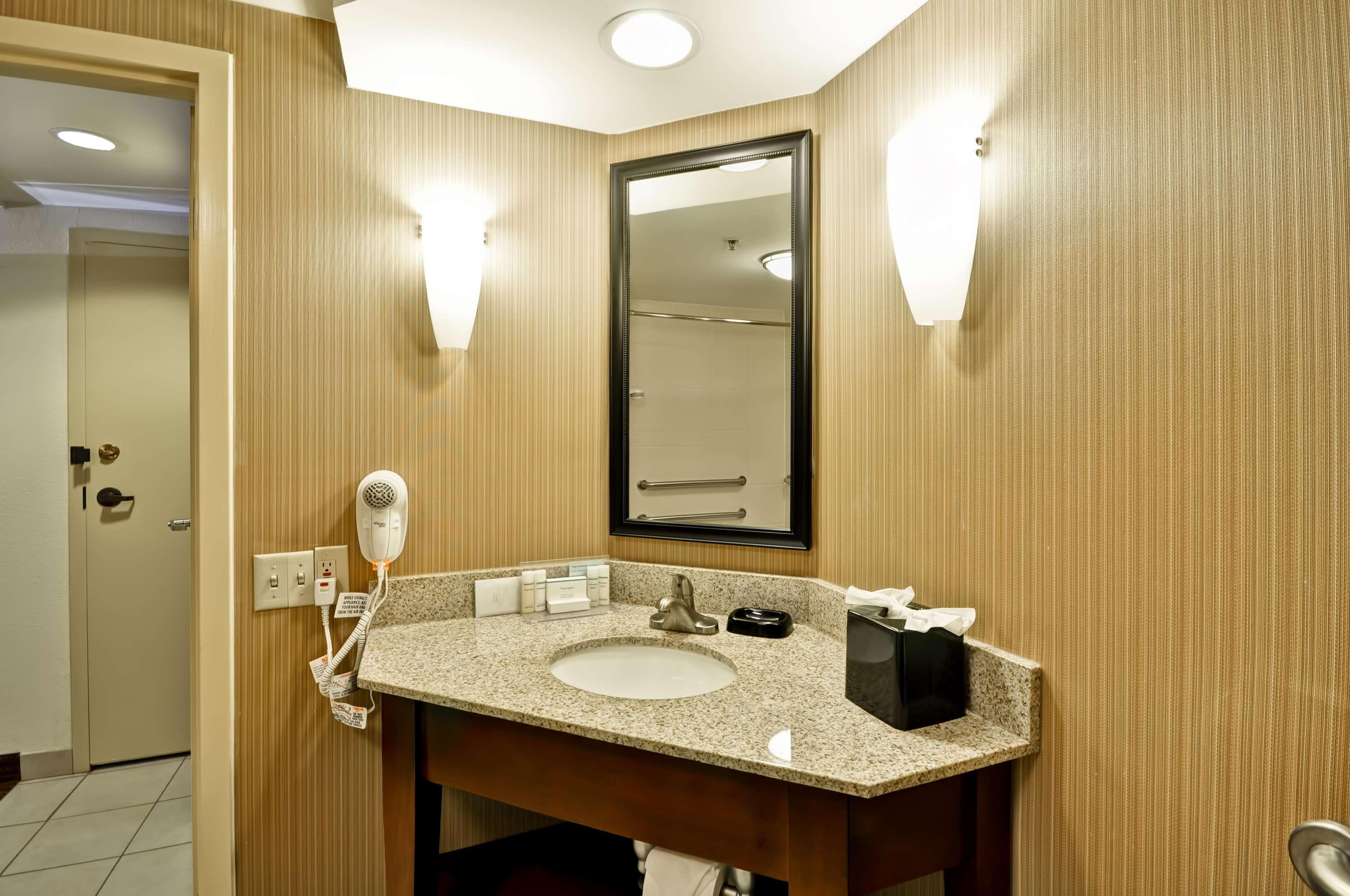 Hampton Inn Силвър Спринг Екстериор снимка